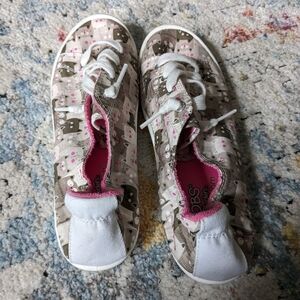 Bob's cat sneakers 9